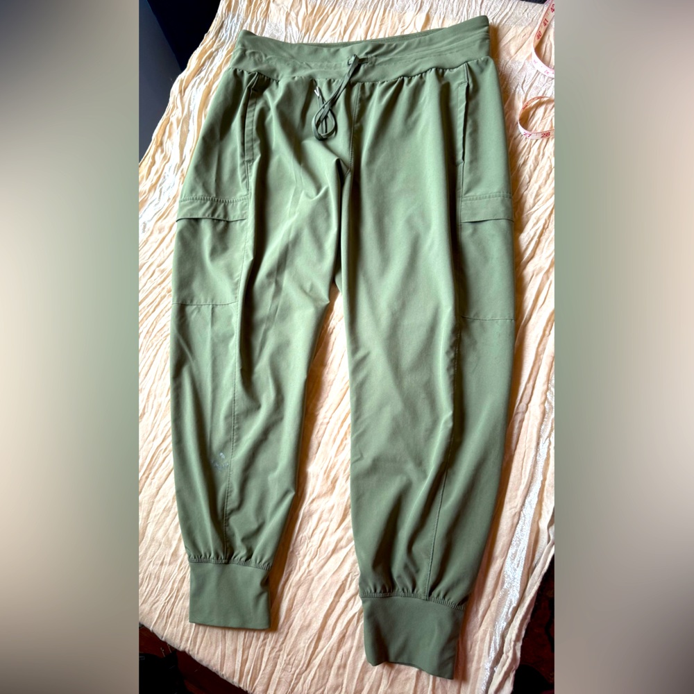 CALIA by Carrie Underwood Olive Jogger Pants